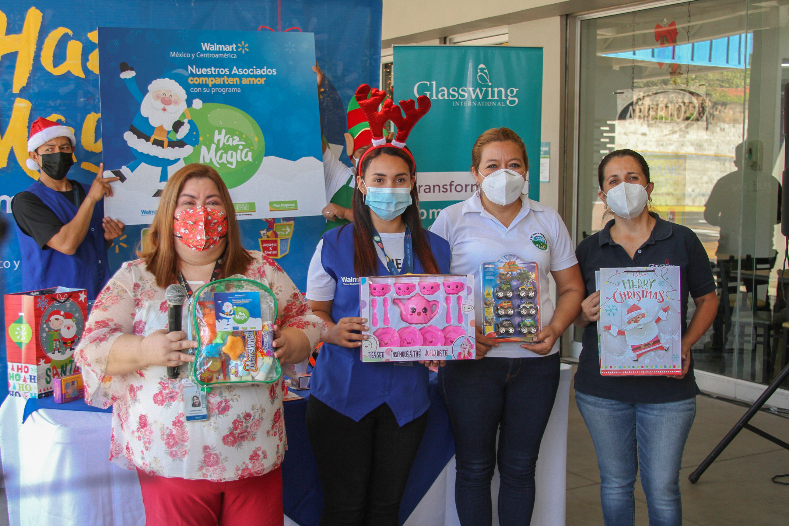 Walmart lleva magia a comunidades en El Salvador 
