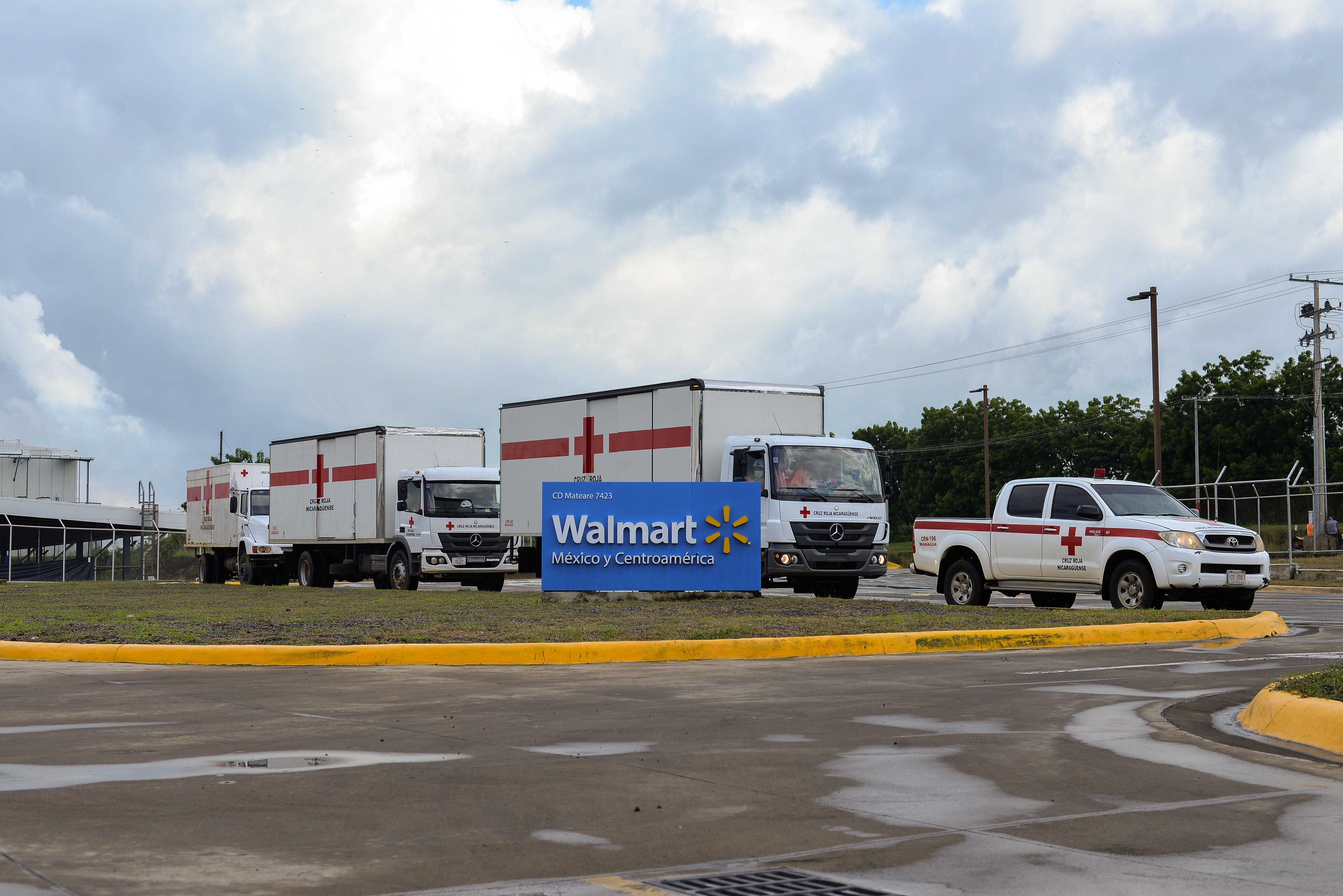 Walmart brinda ayuda humanitaria para afectados del huracán Julia