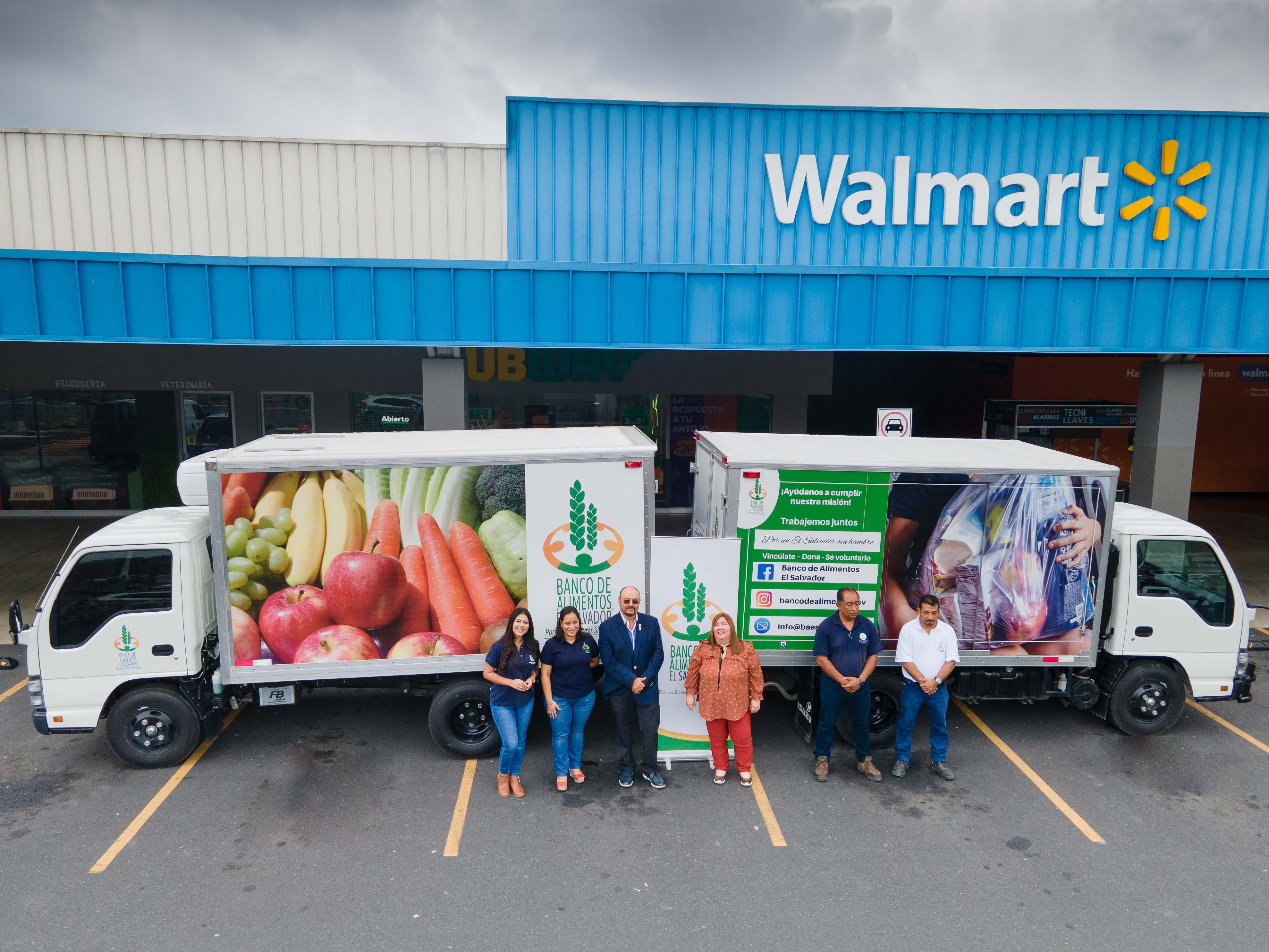 Walmart dona dos camiones al Banco de Alimentos de El Salvador  